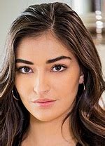 insatiable stepsister|The Insatiable Emily Willis (movie, 2020) .